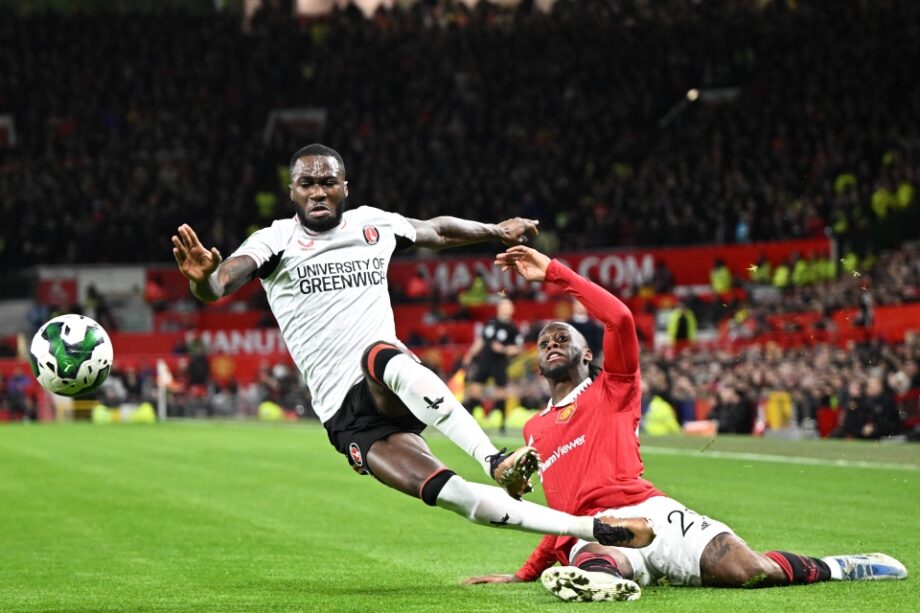 จากการเชื่อมโยง วาน-บิสซาก้าถูกแฟนบอลชาร์ลตันโห่ไล่ จากการเชื่อมโยง