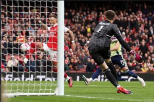 เบน ไวท์