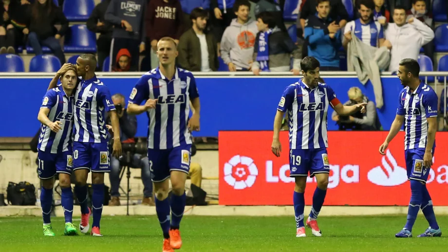 รับความพ่ายแพ้ เดปอร์ติโบ ลาคอรุนญ่าความทุกข์ทรมานยังคงดําเนินต่อไป รับความพ่ายแพ้